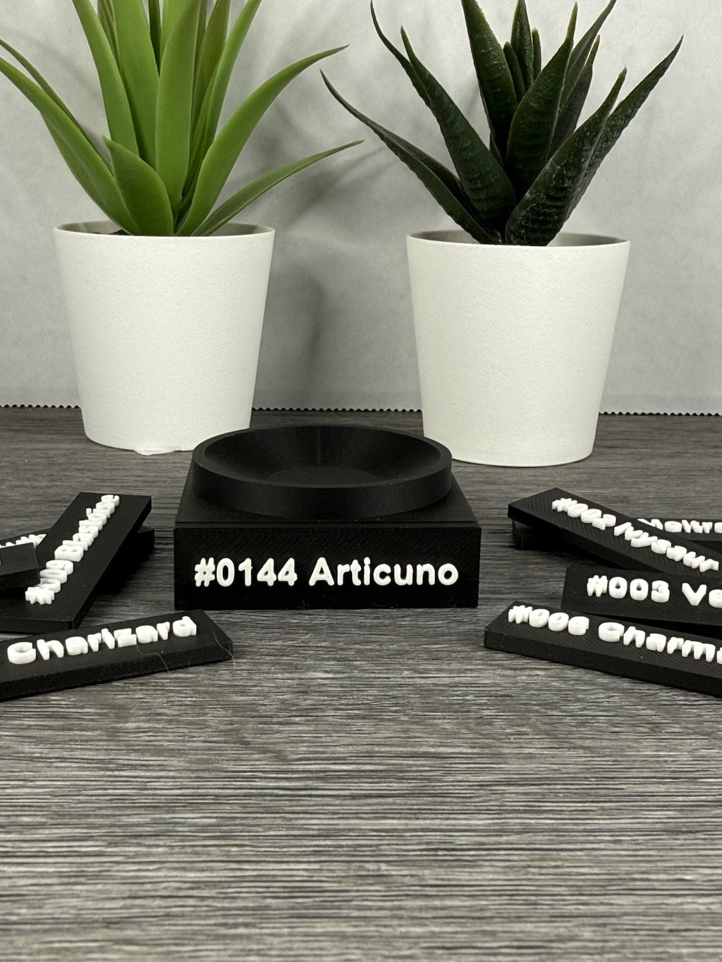 3D Printed Pokeball Nameplate Stand