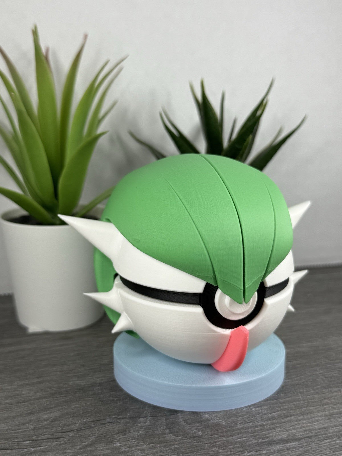 Pokemon TCG Gardevoir Inspired 3D Printed Pokeball