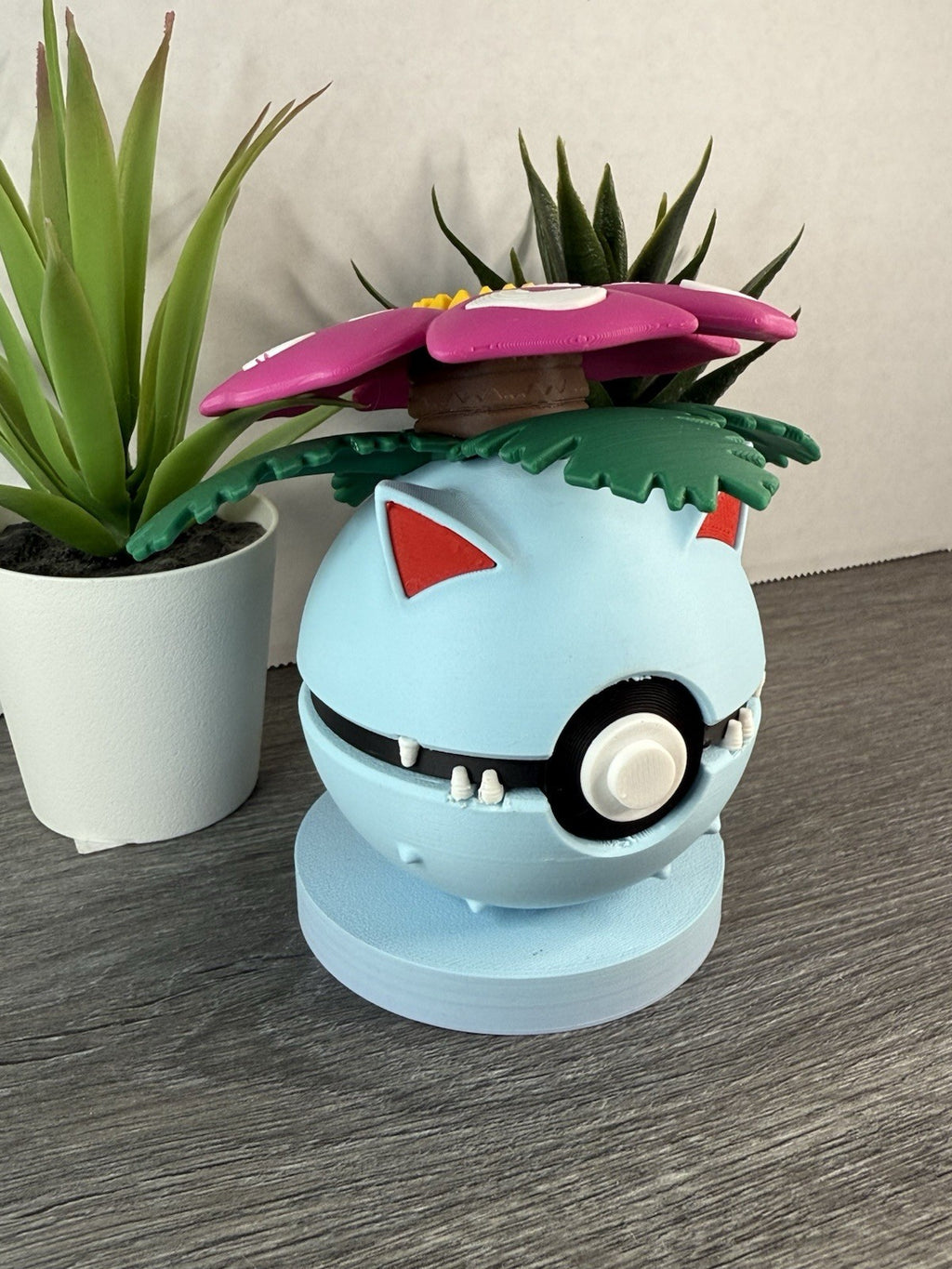 Pokemon TCG Venusaur Inspired 3D Printed Pokeball