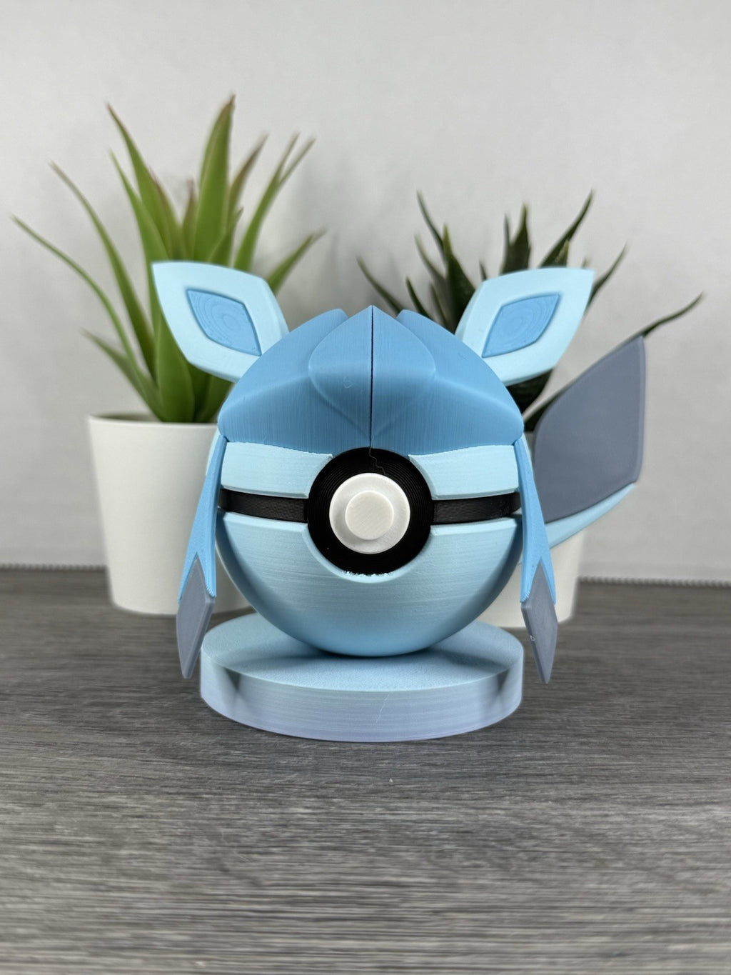 Pokemon TCG Glaceon Inspired 3D Printed Pokeball