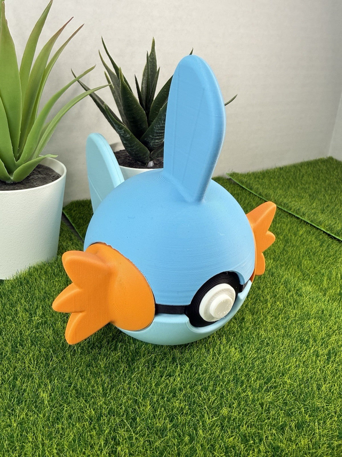 Pokemon TCG Mudkip Inspired 3D Printed Pokeball