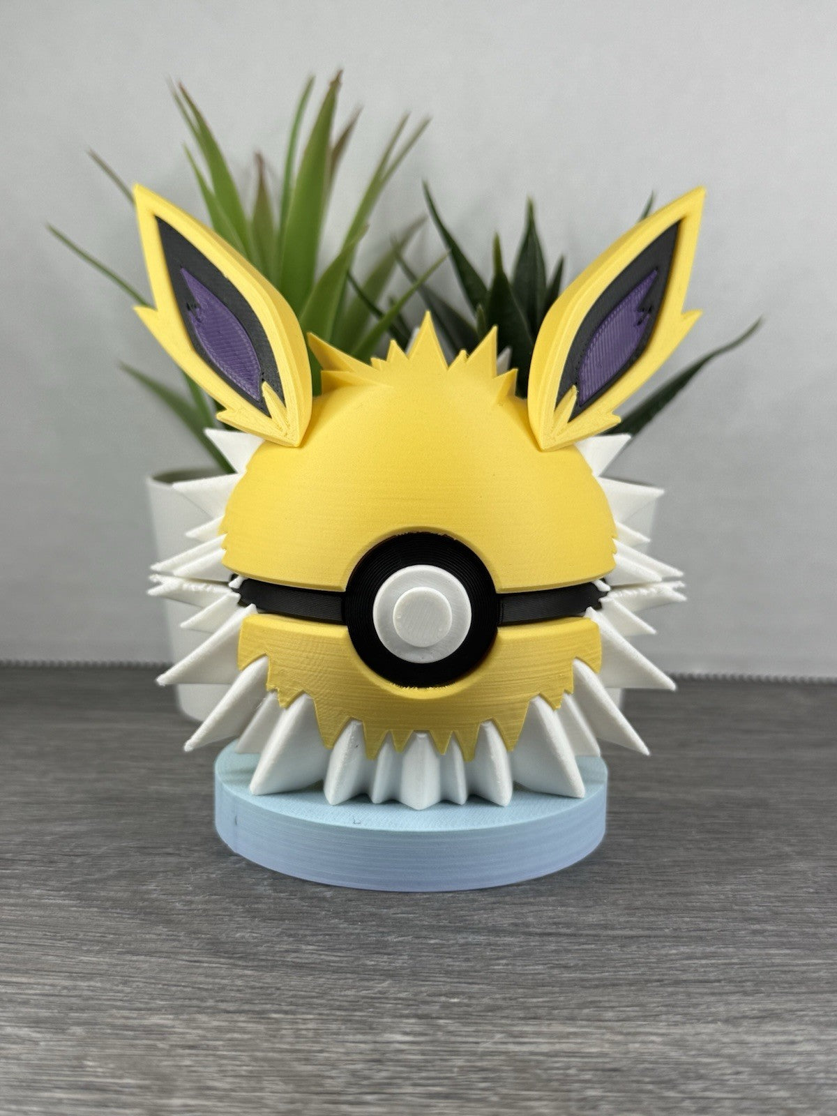 Pokemon TCG Jolteon Inspired 3D Printed Pokeball