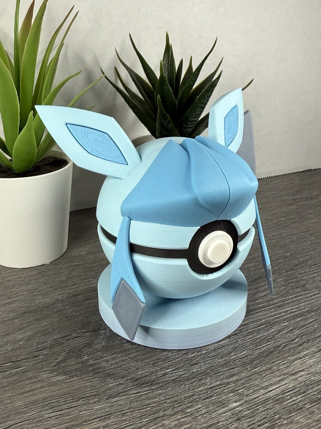 Pokemon TCG Glaceon Inspired 3D Printed Pokeball