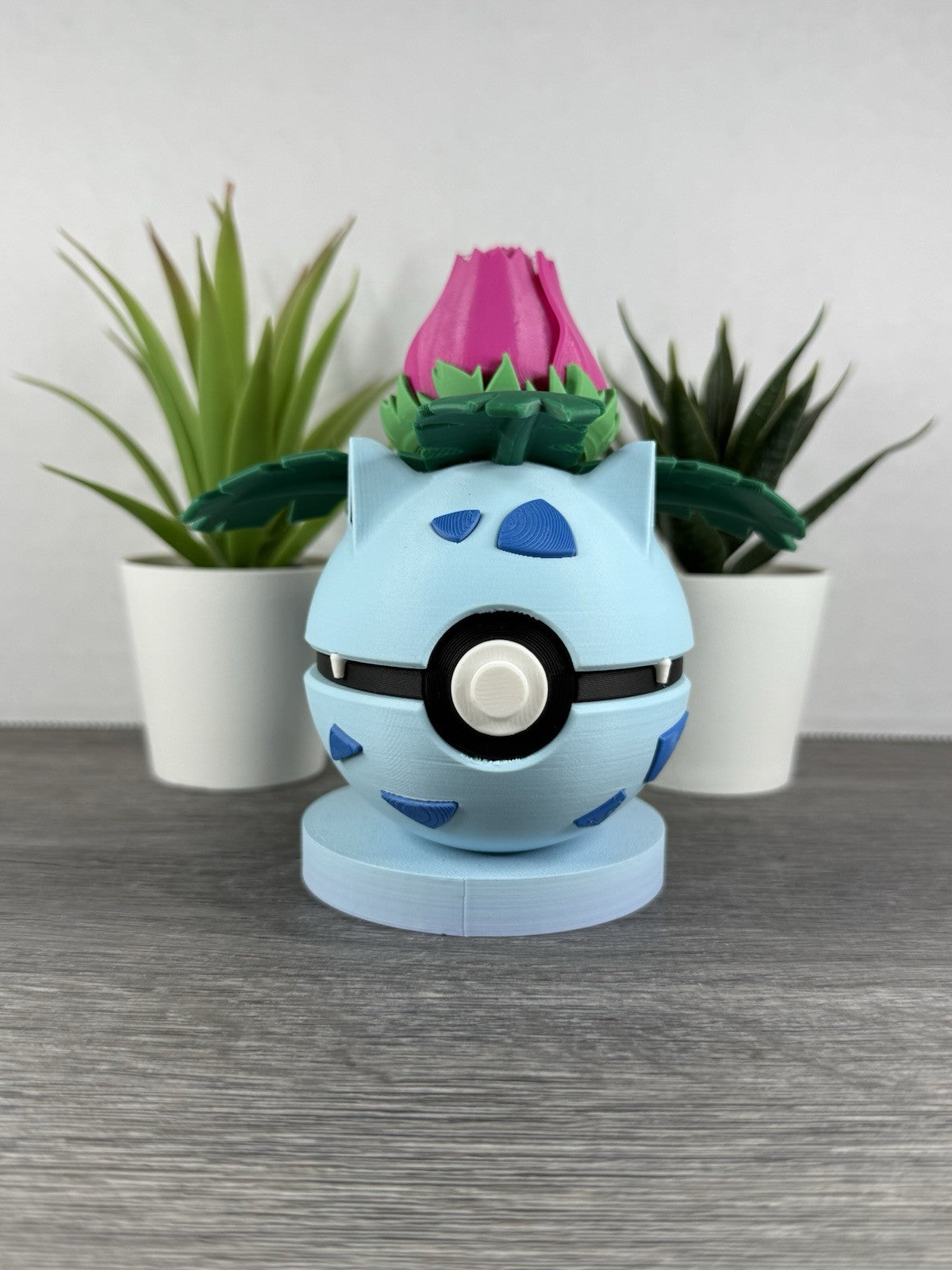 Pokemon TCG Ivysaur Inspired 3D Printed Pokeball