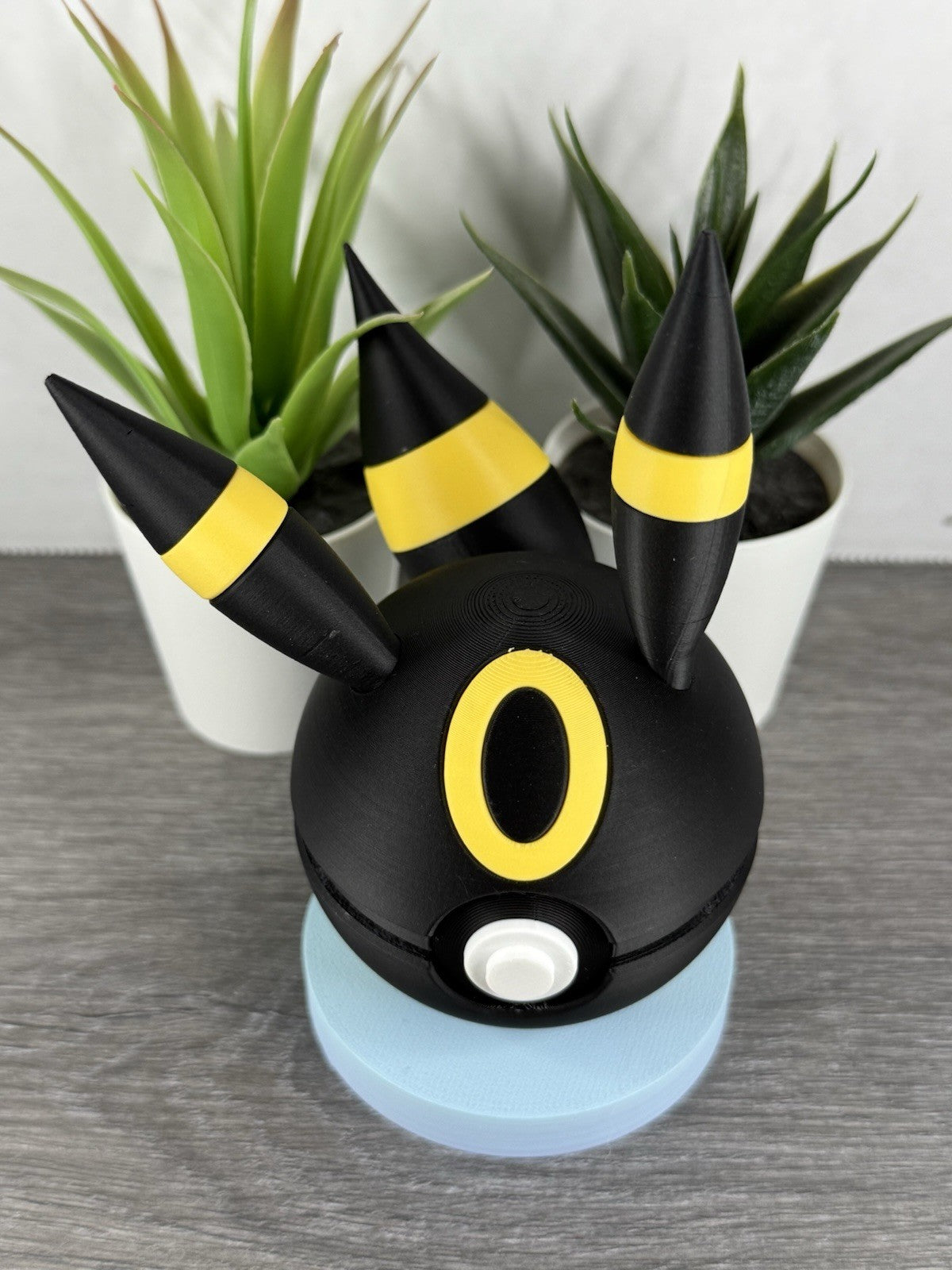 Pokemon TCG Umbreon Inspired 3D Printed Pokeball