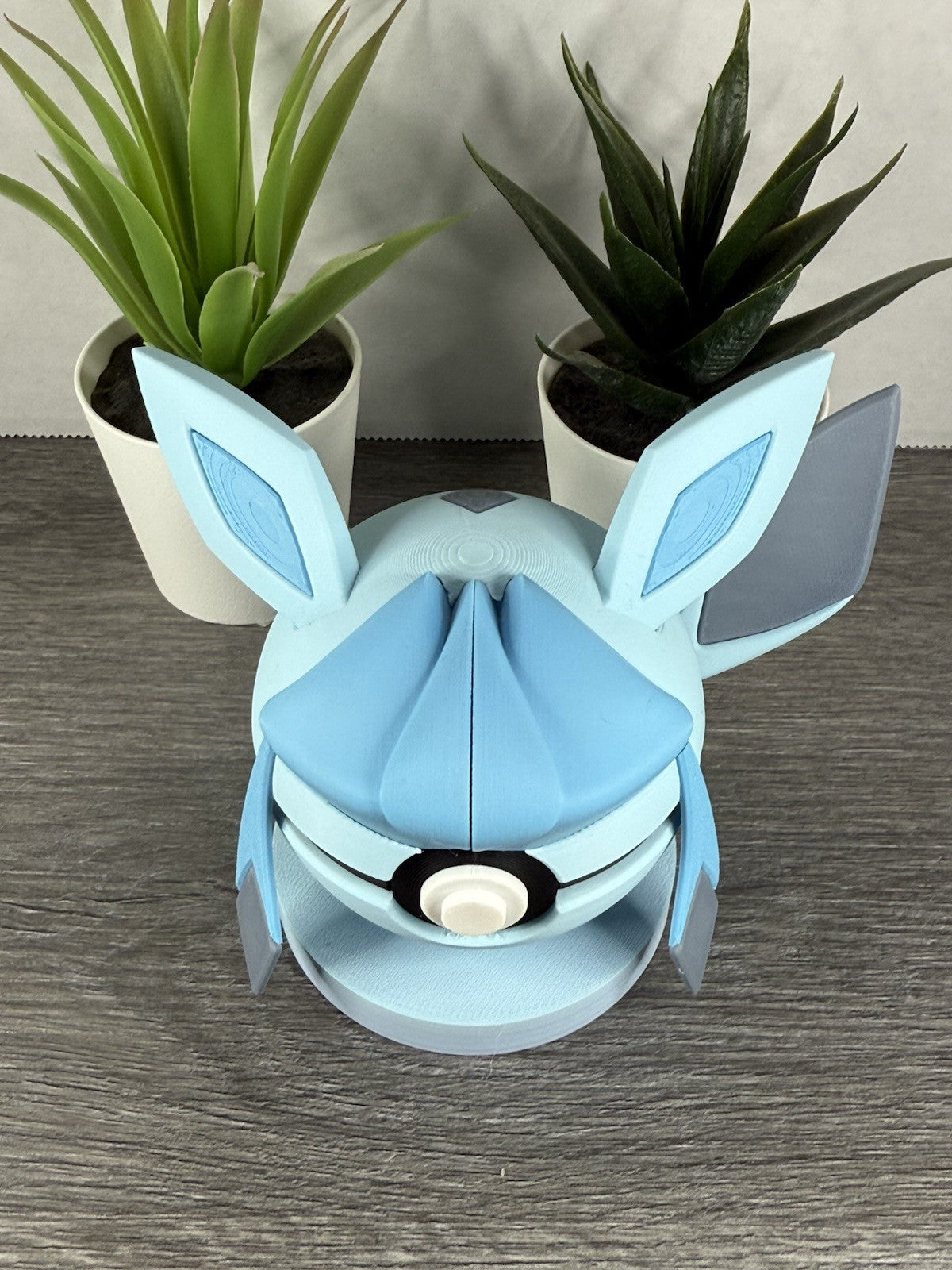 Pokemon TCG Glaceon Inspired 3D Printed Pokeball