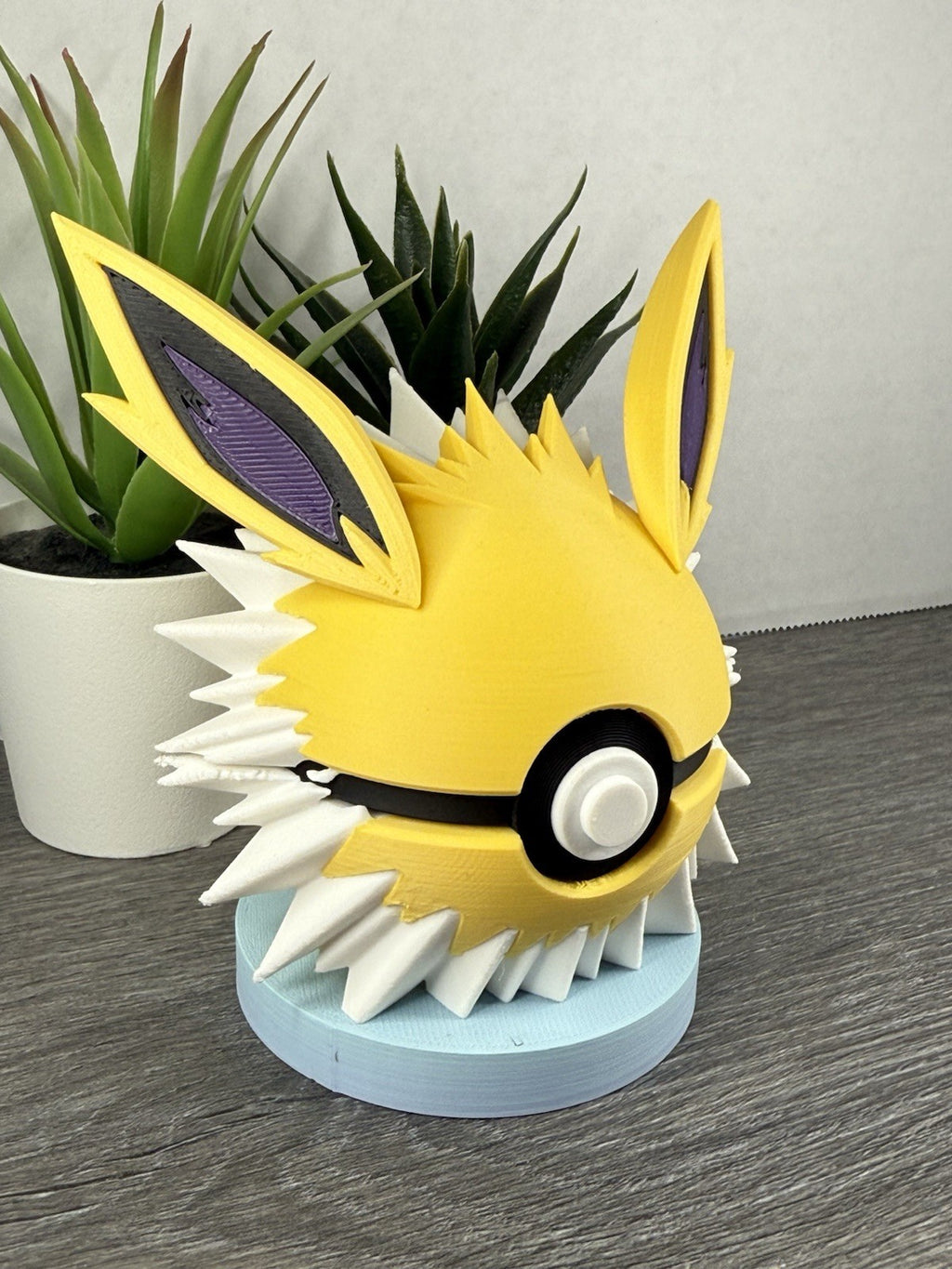 Pokemon TCG Jolteon Inspired 3D Printed Pokeball